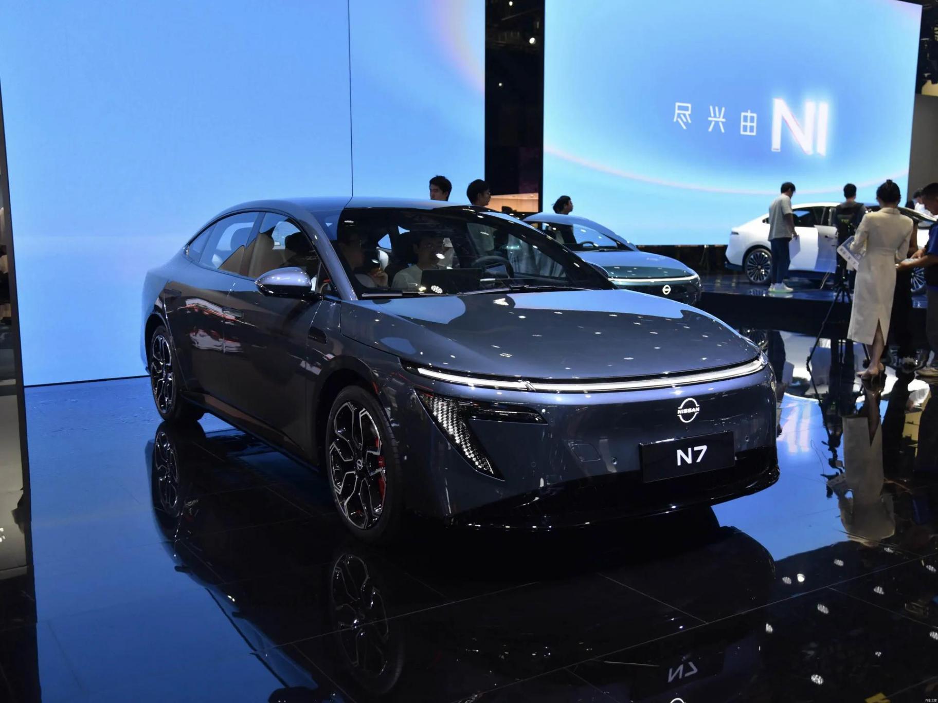 日產N7廣州車展首發(fā):AI座艙+魔法燈語設計+高階智駕,預售破千