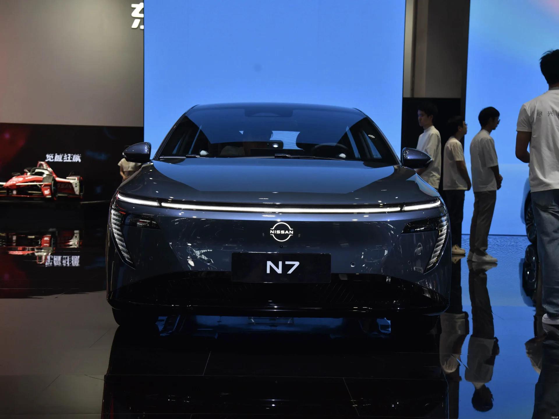 日產N7廣州車展首發(fā):AI座艙+魔法燈語設計+高階智駕,預售破千