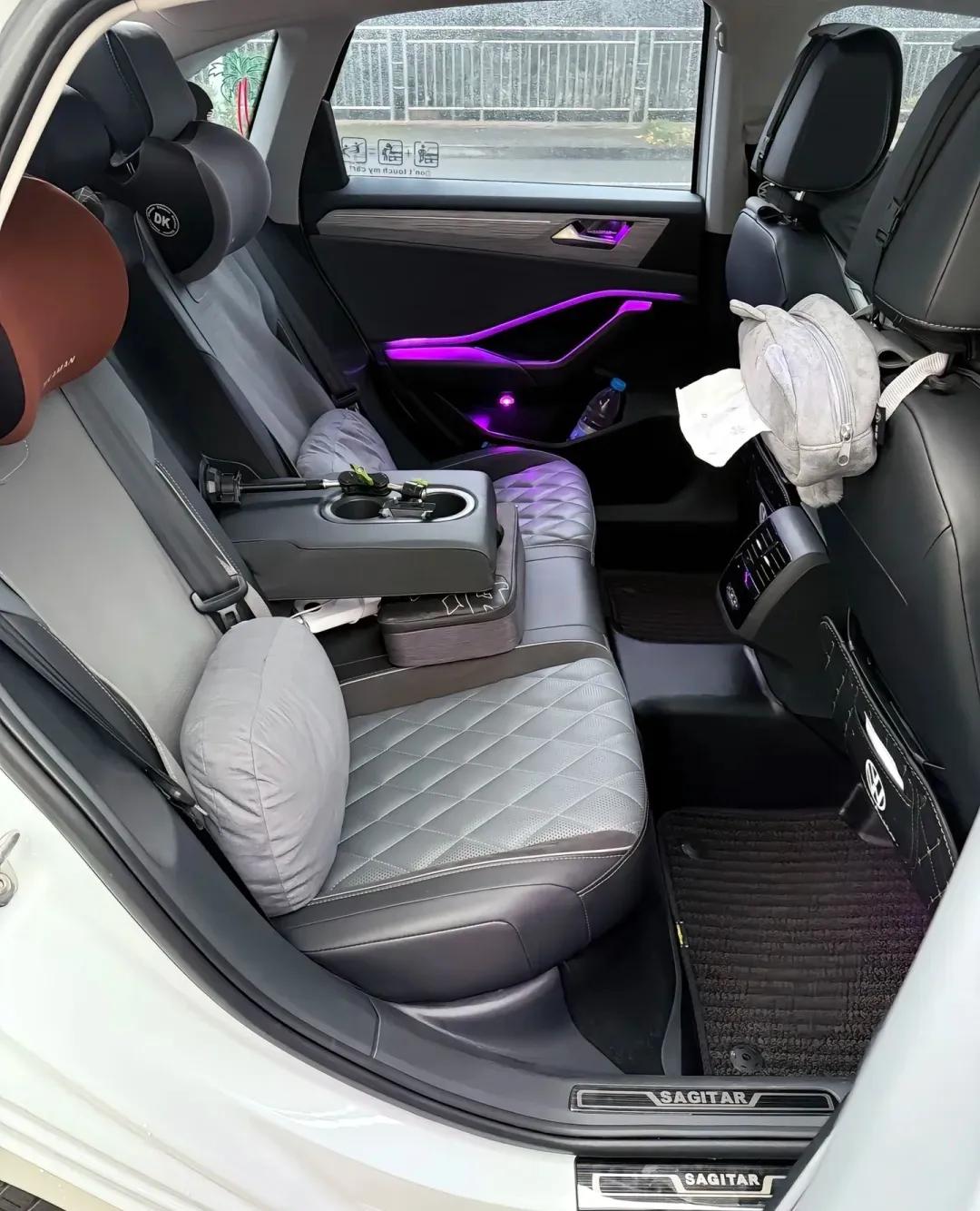 速騰VS思域:15萬(wàn)級(jí)家用車該怎么選?真實(shí)體驗(yàn)對(duì)比