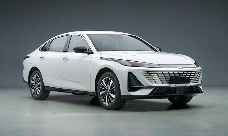 新款長安逸動轎車申報圖曝光,細節(jié)升級,燃油與插混雙版本來襲